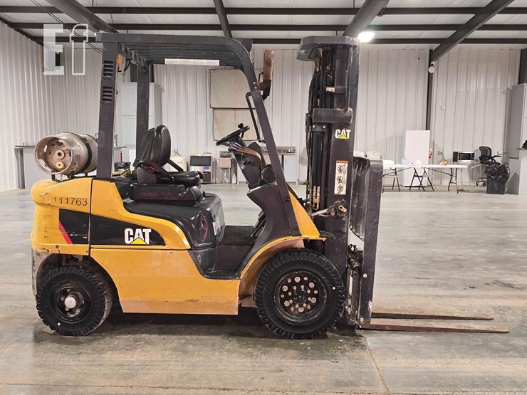 2019-caterpillar-gp25n-image-6