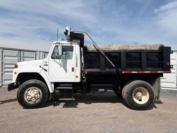 1988-international-10-image-4