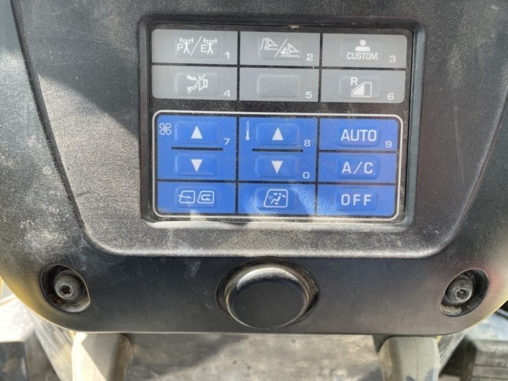 2013-komatsu-d65ex-17-image-43