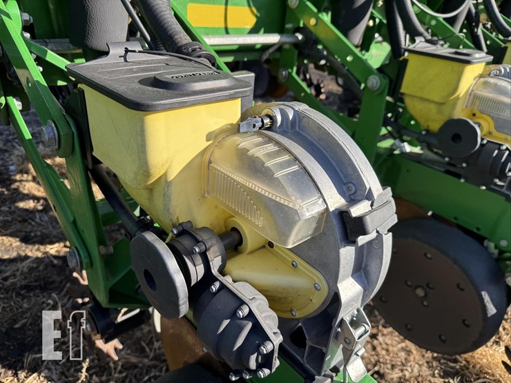 john-deere-1770-image-55