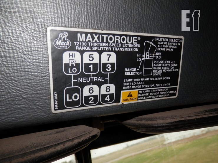 1992-mack-rd688s-image-15