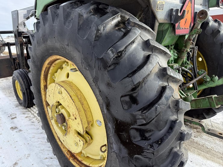 john-deere-4040-image-7