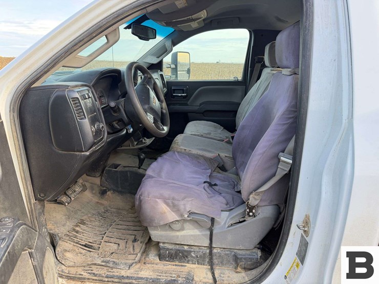 2016-chevrolet-silverado-2500-image-22