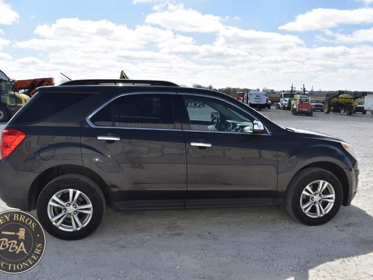 2013-chevrolet-equinox-lt-image-6