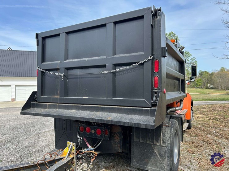 2005-kenworth-t300-image-7