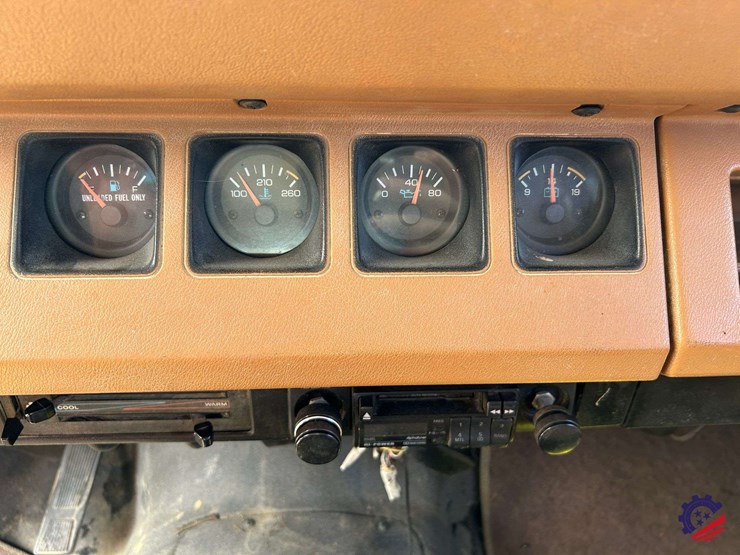 1994-jeep-wrangler-image-74