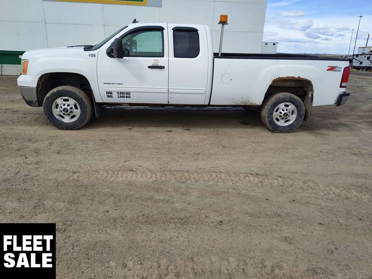 2013-gmc-sierra-2500hd-image-2