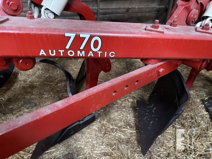 international-770-image-7