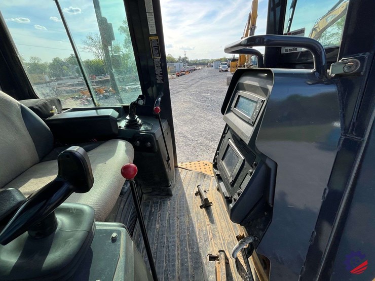 2018-deere-700k-xlt-image-56
