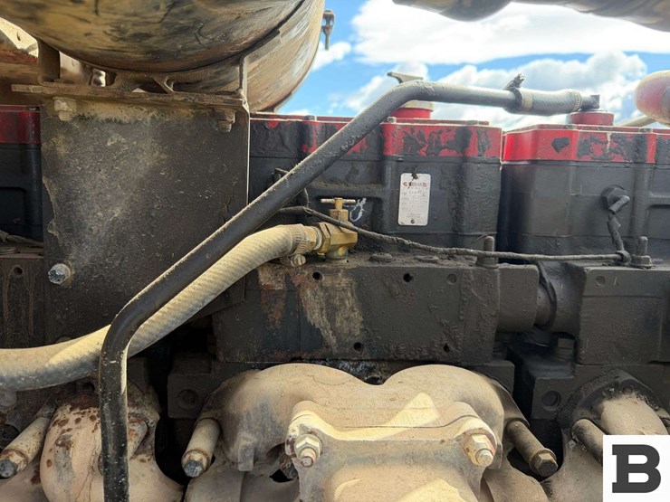 1995-peterbilt-378-image-38