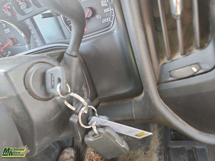 2016-gmc-sierra-2500hd-image-24