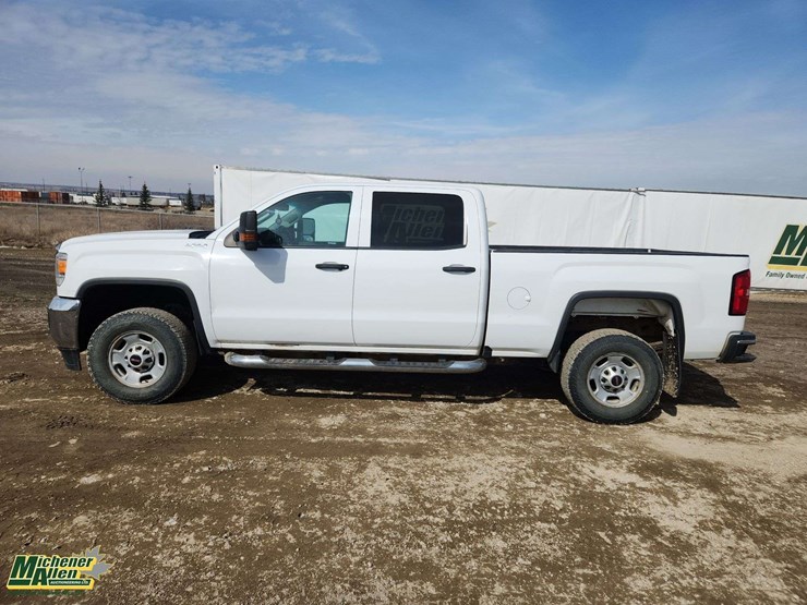 2016-gmc-sierra-2500hd-image-6