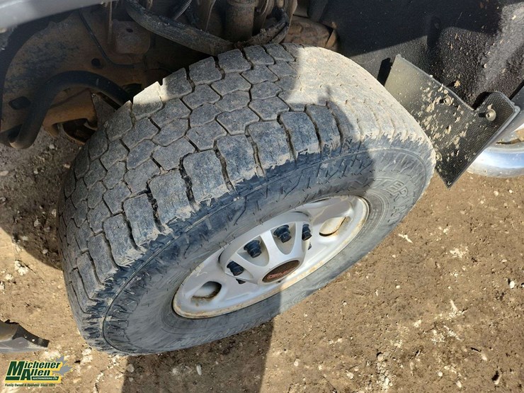 2016-gmc-sierra-2500hd-image-9