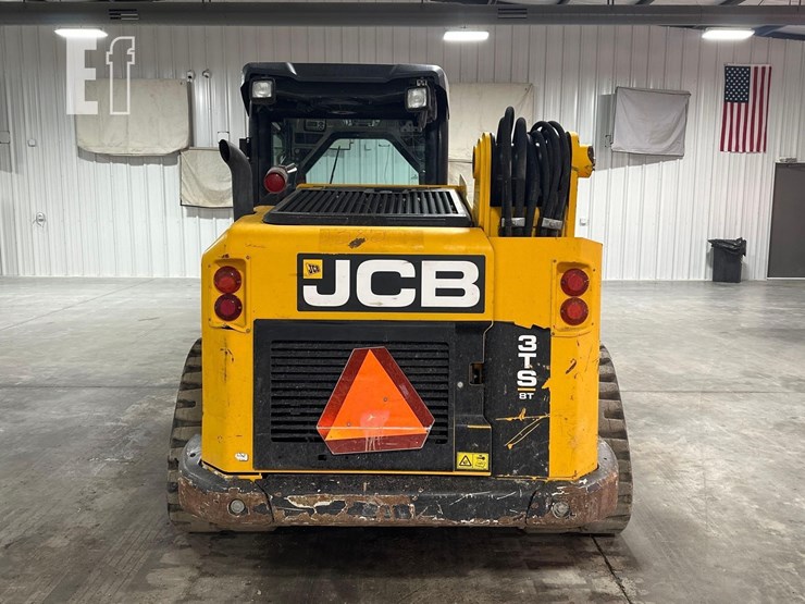 2021-jcb-3ts-8t-image-8