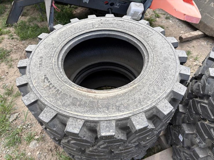 12-16.5-sks9-tires-(set-of-4)-image-7