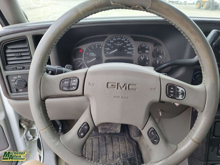 2005-gmc-sierra-1500-image-18