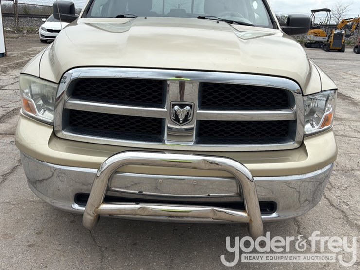 2011-dodge-ram-1500-image-30