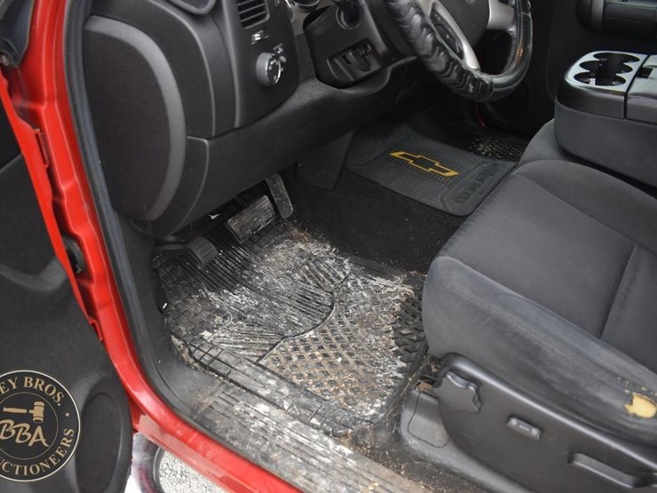 2009-chevrolet-silverado-1500-lt-image-19