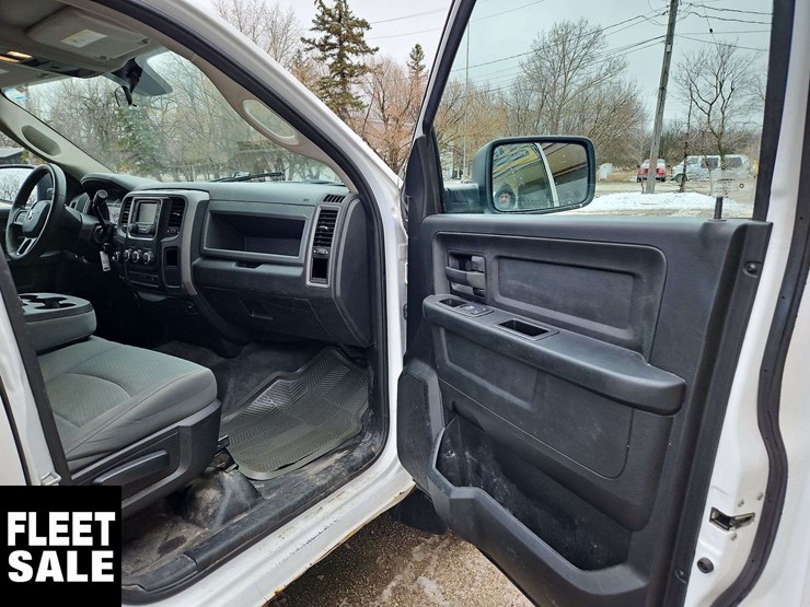 2017-dodge-1500-image-22