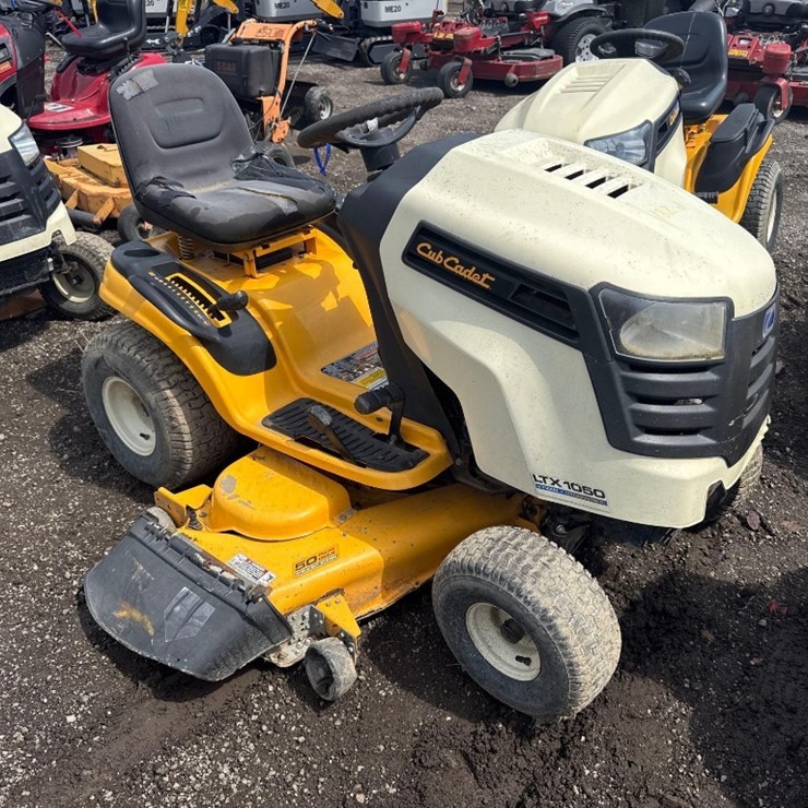 CUB CADET LTX1050