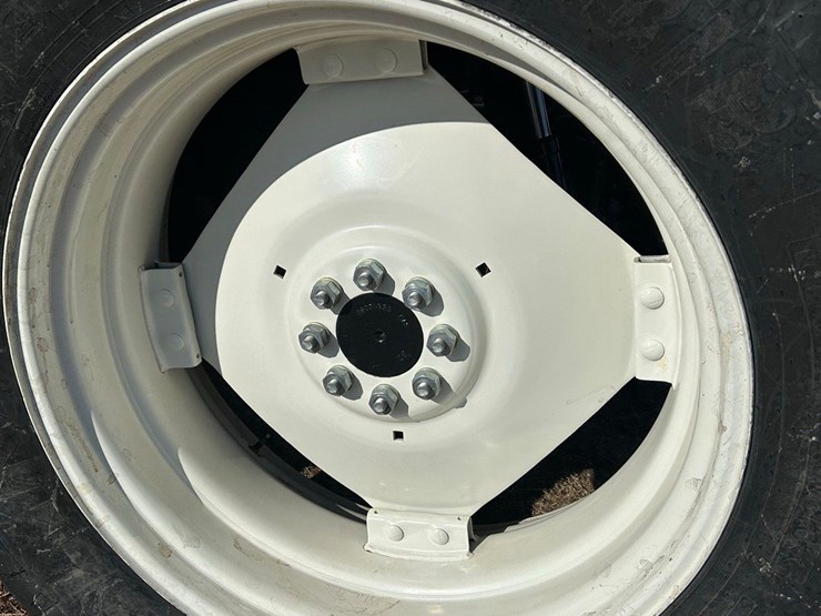 2022-new-holland-ts6.140-image-9