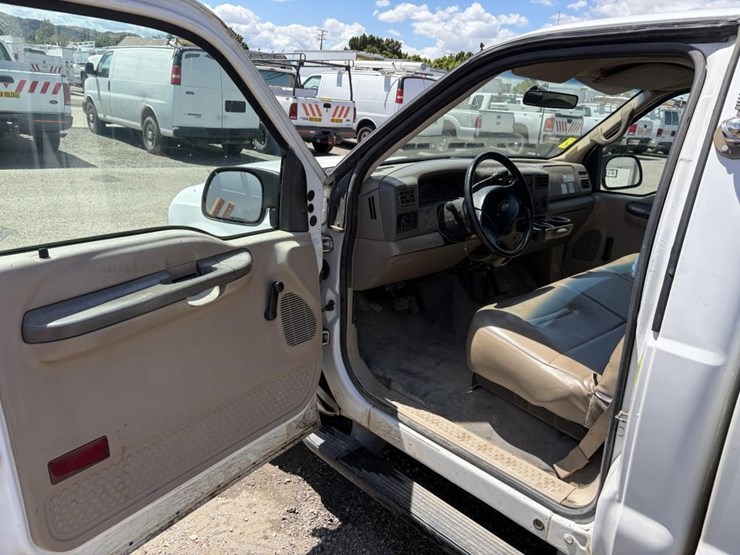 2001-ford-f250-image-16