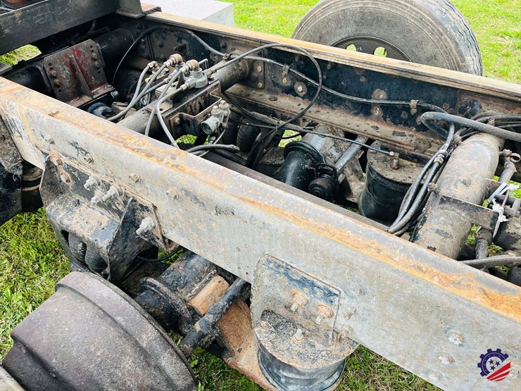 2000-western-star-4900-image-83