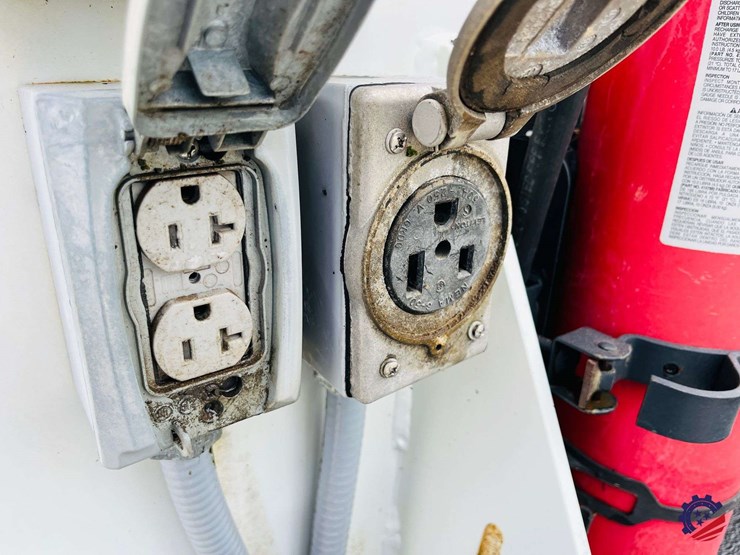 2015-international-durastar-4300-image-24