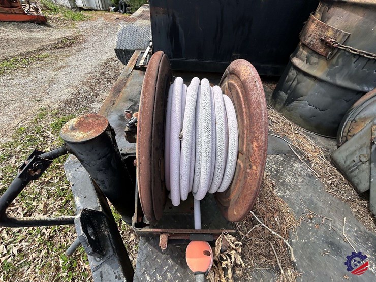 fuel-&-lube-truck-image-21