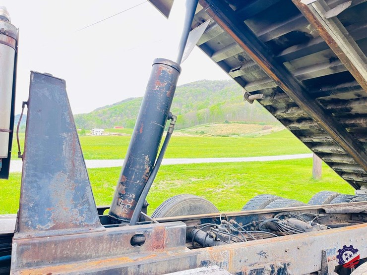 2000-western-star-4900-image-75