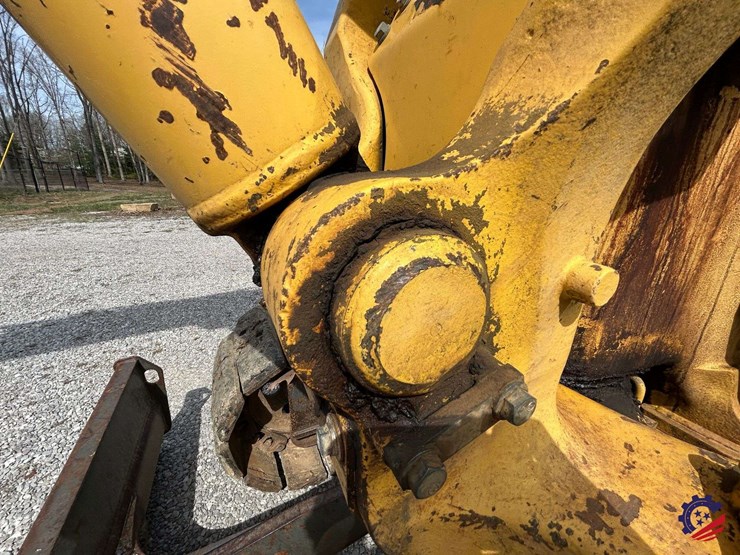 2009-komatsu-pc88mr-8-image-57