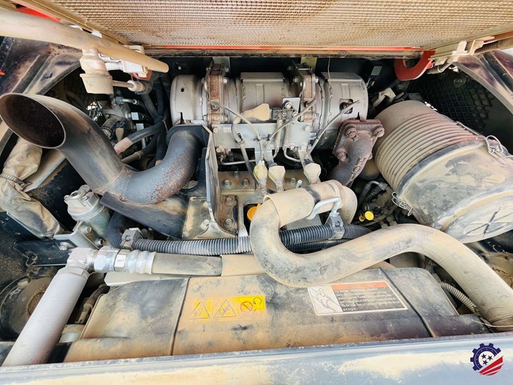 2022-kubota-svl75-2-image-40