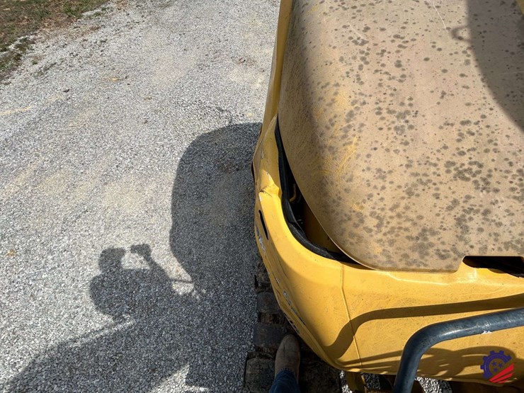 2009-komatsu-pc88mr-8-image-75