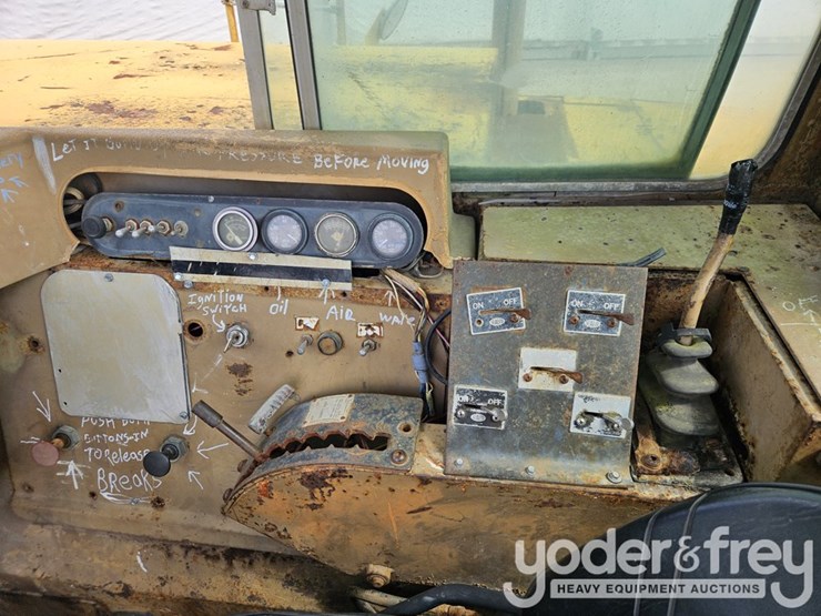 caterpillar-613c-image-18