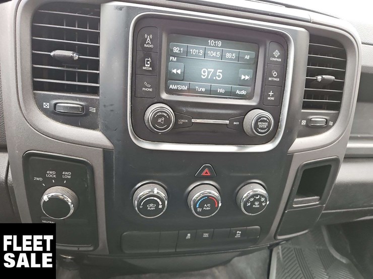 2017-dodge-1500-image-27