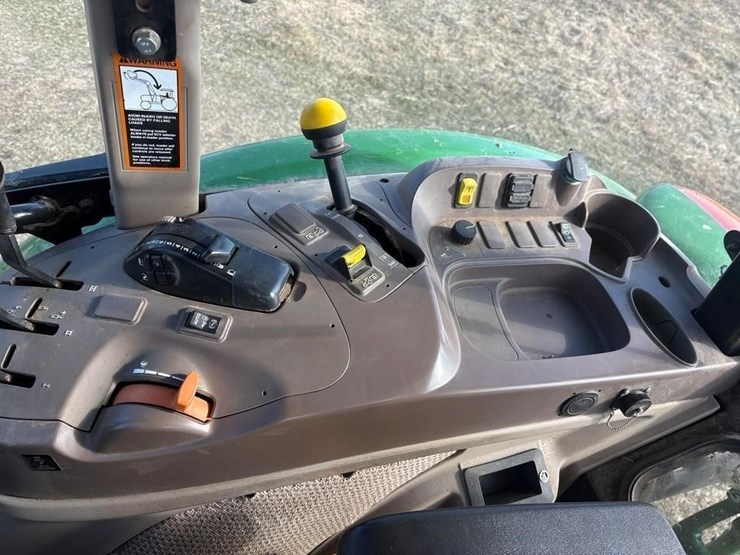 2022-john-deere-5100m-image-17