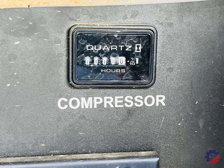 2015-international-durastar-4300-image-47