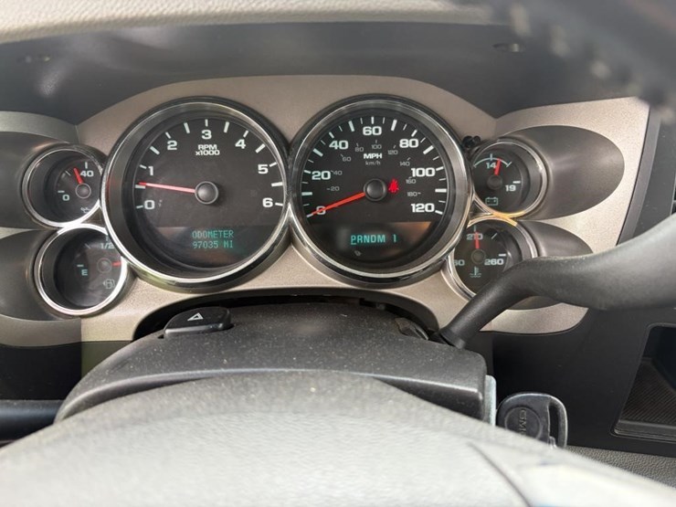 2012-gmc-sierra-2500-image-15