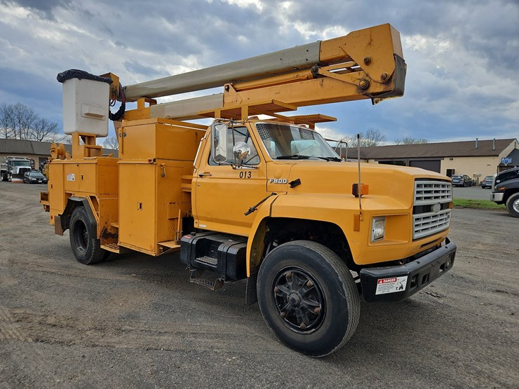 1987-ford-f800-image-7