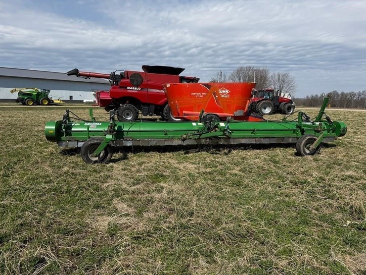 loftness-30’-stalk-chopper-image-12