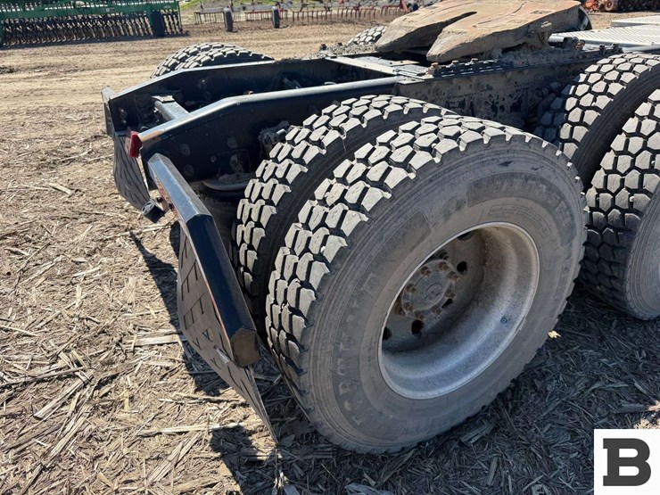 2013-international-prostar-image-23