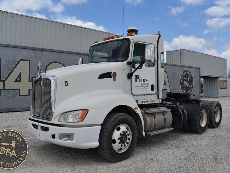 2014-kenworth-t660-image-1