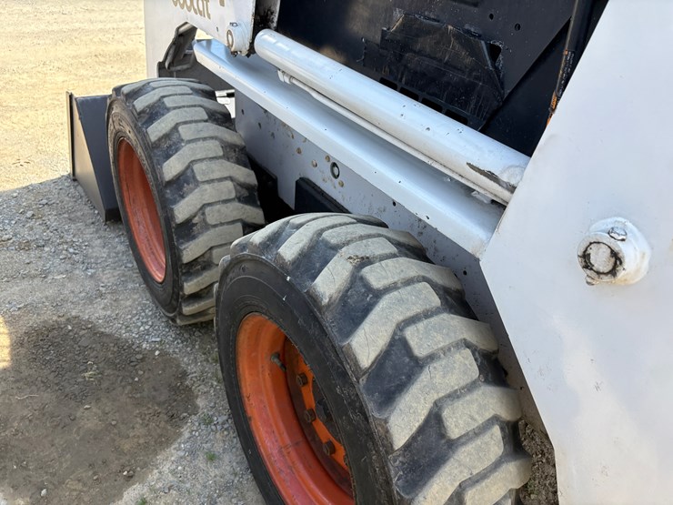 bobcat-742b-image-12