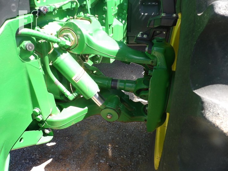 2022-john-deere-8r-370-image-11