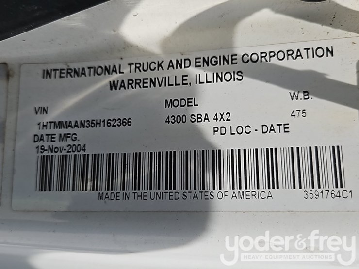 2005-international-durastar-4300-image-40