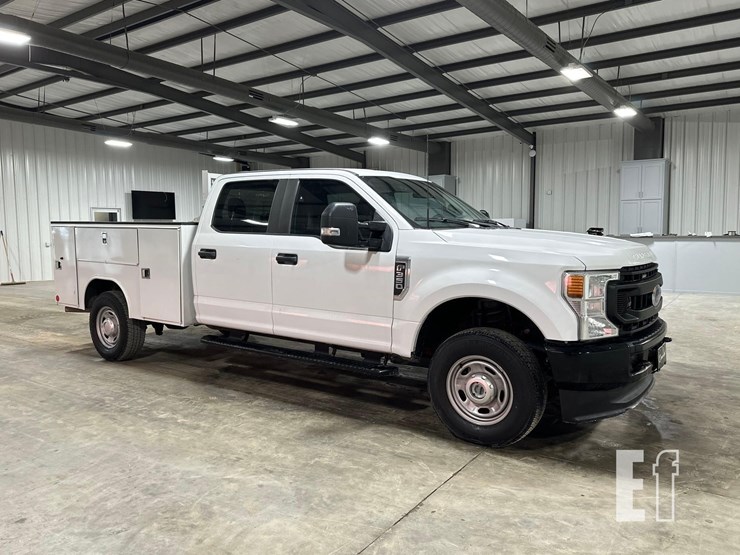 2022-ford-f350-image-2