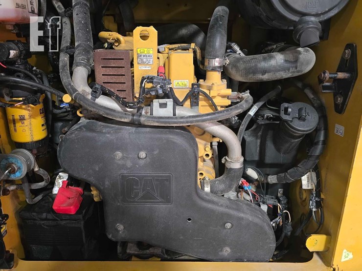 2021-caterpillar-289d3-image-25