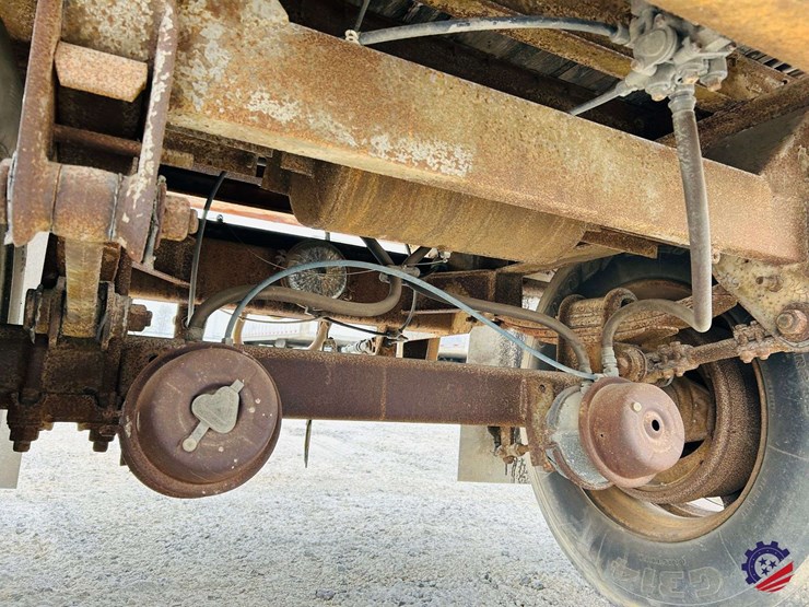 fruehauf-28ft-image-19