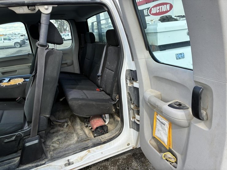 2012-gmc-sierra-2500-image-14