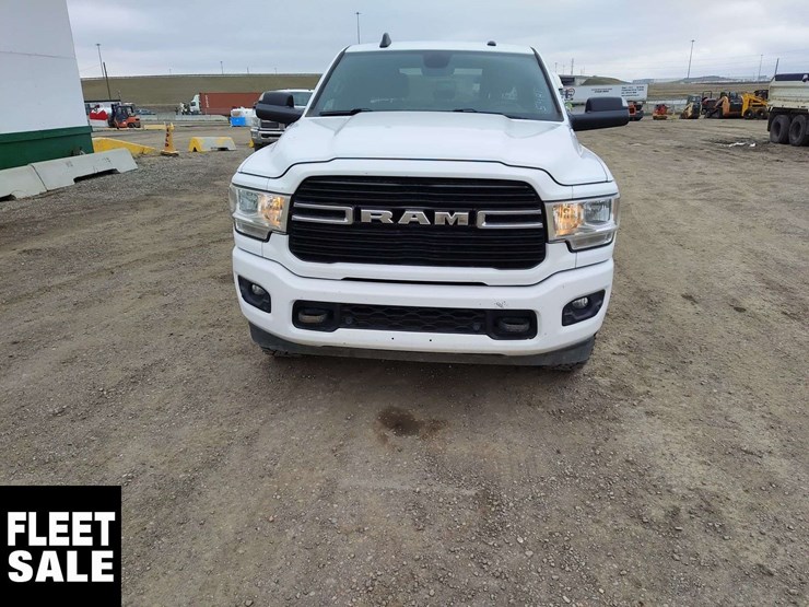 2019-dodge-2500-image-8